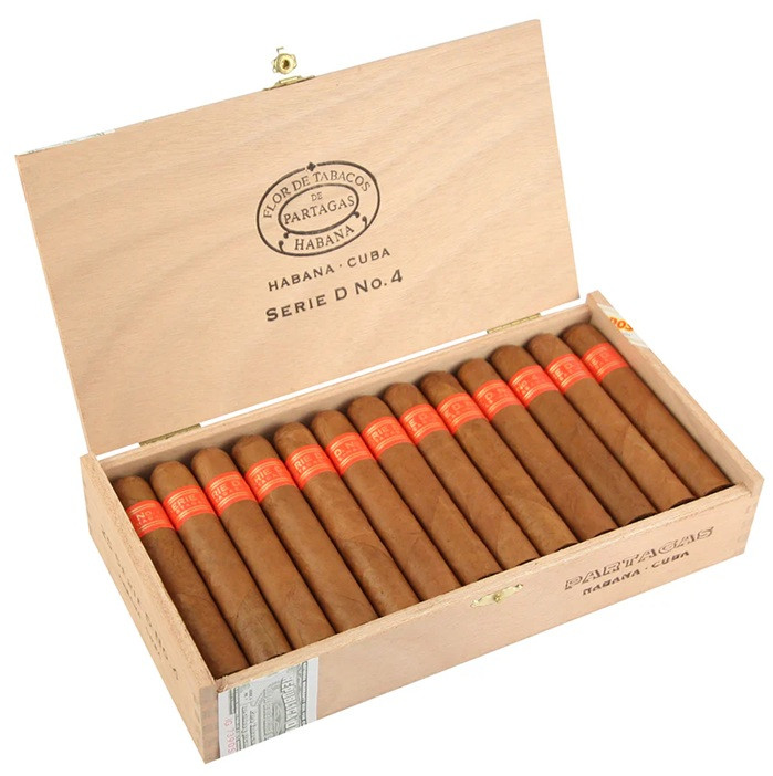 Charuto Partagas Serie D4 Paulinia