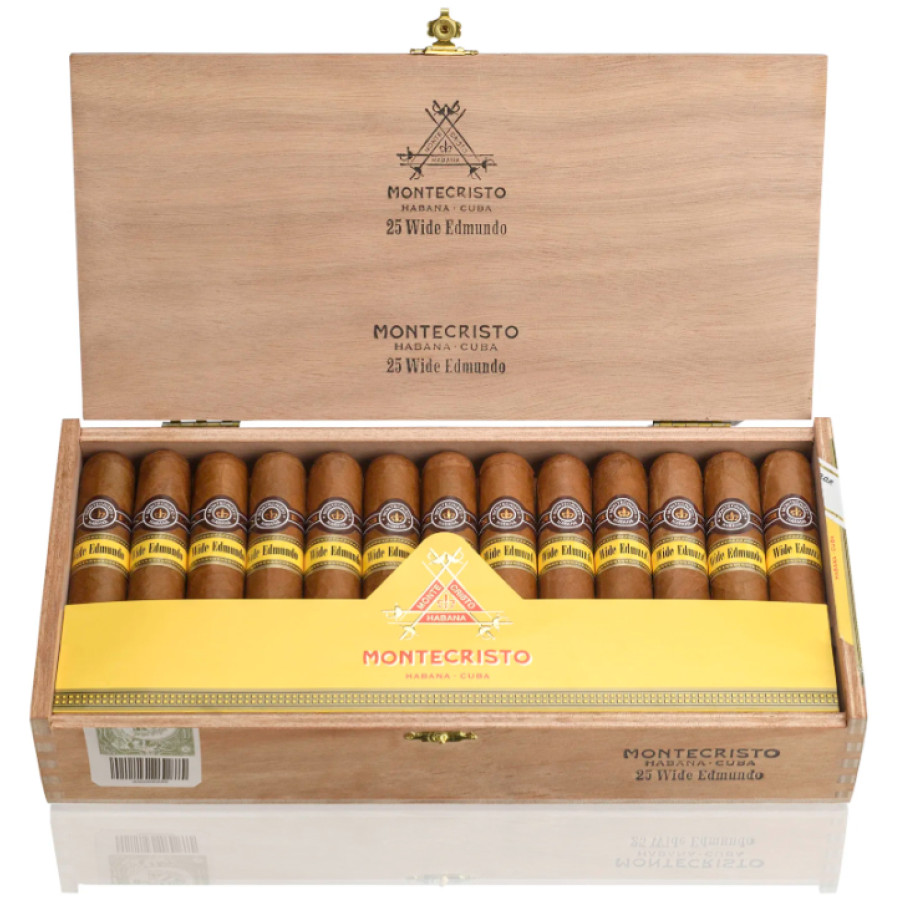 Charuto Montecristo wide edmundo Paulinia